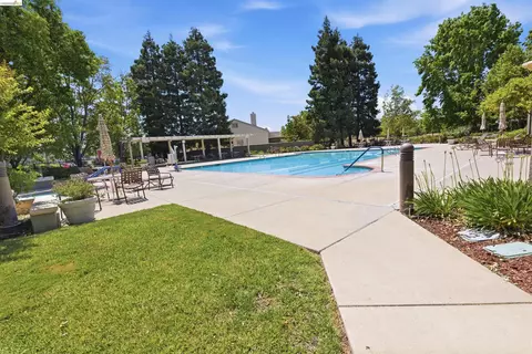 Exterior - 362 Ruby Ter, Brentwood, CA 94513 photo 10 of 10