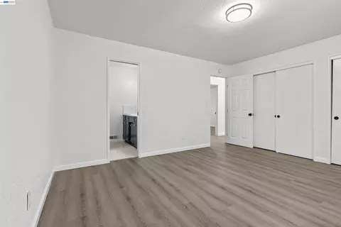 Bedroom - 705 W Rumble Rd, Modesto, CA 95350 photo 5 of 5
