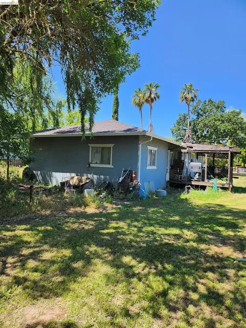 7750 Locke Rd, Vacaville, CA 95688