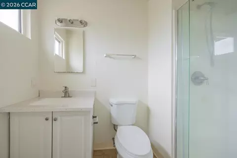 Bath - 6118 Rutland Dr, Carmichael, CA 95608 photo 1 of 2