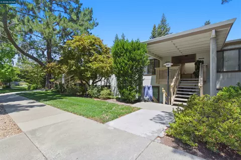 1400 Ptarmigan Dr #5, Walnut Creek, CA 94595