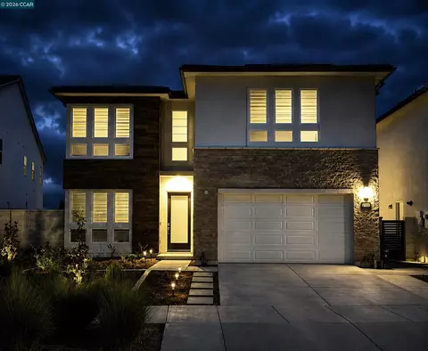 Exterior - 27151 Backdrop Ln, Valencia Santa Clarita, CA 91381 photo 2 of 6