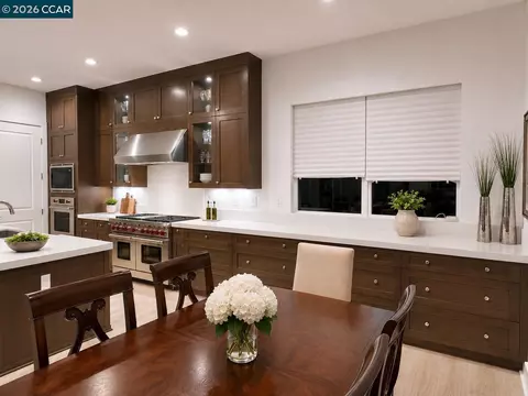 Kitchen - 27151 Backdrop Ln, Valencia Santa Clarita, CA 91381 photo 4 of 4