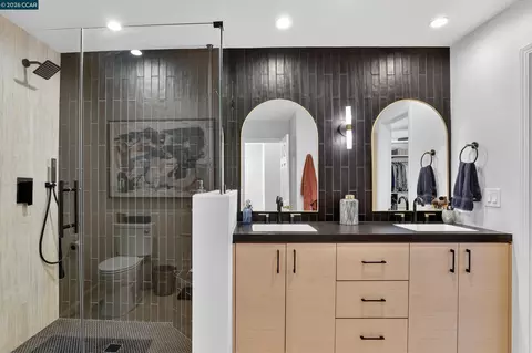 Bath - 1812 Wildbrook Ct #C, Concord, CA 94521 photo 2 of 4