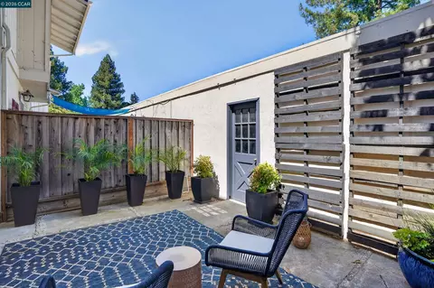 Exterior - 1812 Wildbrook Ct #C, Concord, CA 94521 photo 3 of 6