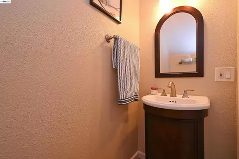 Bath - 4408 Comanche Way, Pleasanton, CA 94588 photo 1 of 2