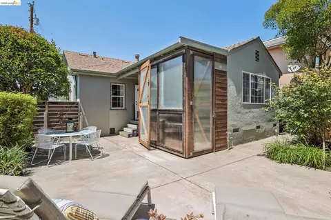 Exterior - 2817 Stanton St, Berkeley, CA 94702 photo 3 of 16