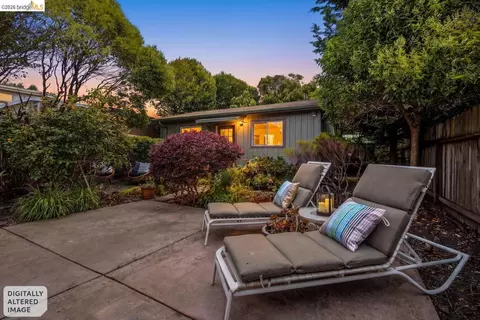 Exterior - 2817 Stanton St, Berkeley, CA 94702 photo 10 of 16