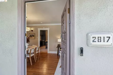 Entry Way - 2817 Stanton St, Berkeley, CA 94702 photo 1 of 1