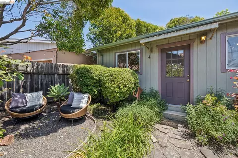 Exterior - 2817 Stanton St, Berkeley, CA 94702 photo 13 of 16