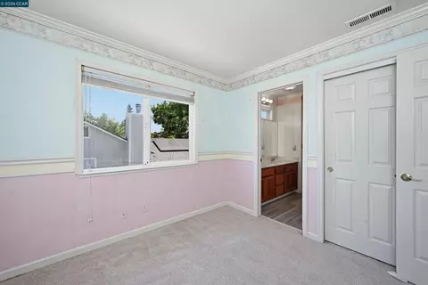 Bedroom - 233 Belfiore Ln, Windsor, CA 95492 photo 3 of 6