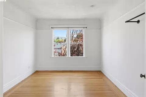Bedroom - 3202 Shattuck Ave, Berkeley, CA 94705 photo 3 of 13