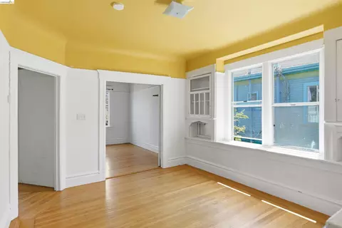 Living - 3202 Shattuck Ave, Berkeley, CA 94705 photo 3 of 9