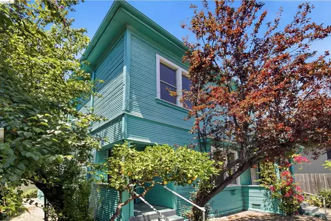 Exterior - 3202 Shattuck Ave, Berkeley, CA 94705 photo 3 of 5