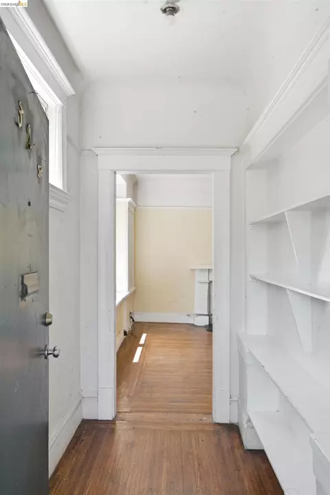 Entry Way - 3202 Shattuck Ave, Berkeley, CA 94705 photo 1 of 1