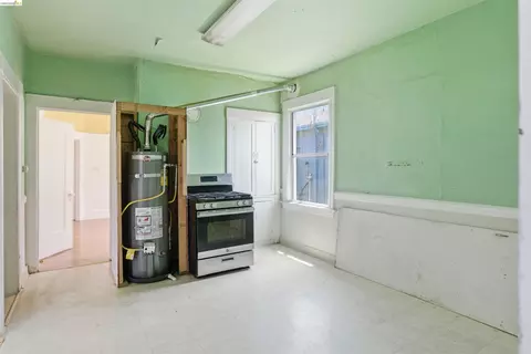 Other - 3202 Shattuck Ave, Berkeley, CA 94705 photo 1 of 8