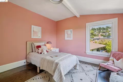 Bedroom - 1994 Marin Ave, Berkeley, CA 94707 photo 7 of 13