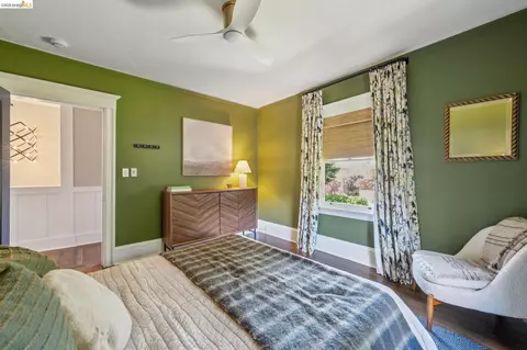 Bedroom - 1994 Marin Ave, Berkeley, CA 94707 photo 11 of 13