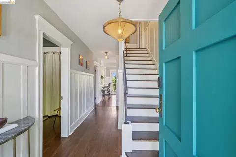Entry Way - 1994 Marin Ave, Berkeley, CA 94707 photo 1 of 9