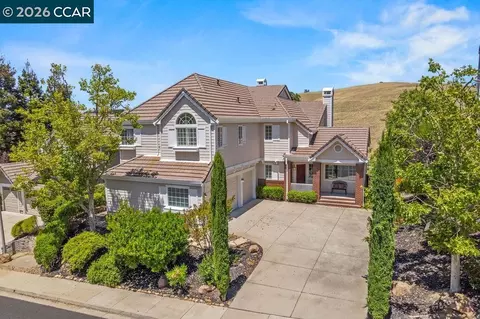 3051 Miwok Way, Clayton, CA 94517