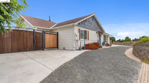 Exterior - 700 Brownstone Rd, Oakley, CA 94561 photo 14 of 15