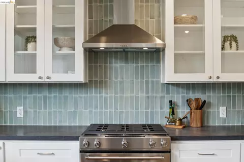 Kitchen - 1053 Rispin Dr, Berkeley, CA 94705 photo 4 of 6