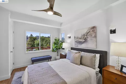Bedroom - 274 Staples Ave, San Francisco, CA 94112 photo 2 of 8