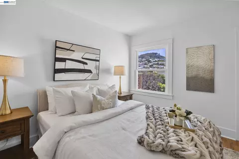 Bedroom - 274 Staples Ave, San Francisco, CA 94112 photo 5 of 8