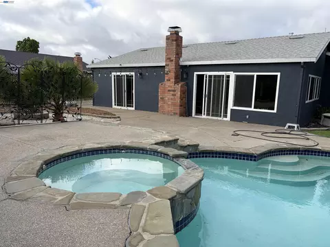 38 Cascade Ave, Livermore, CA 94551