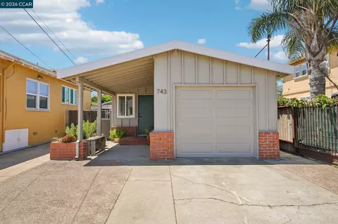 743 30th St, Richmond, CA 94804