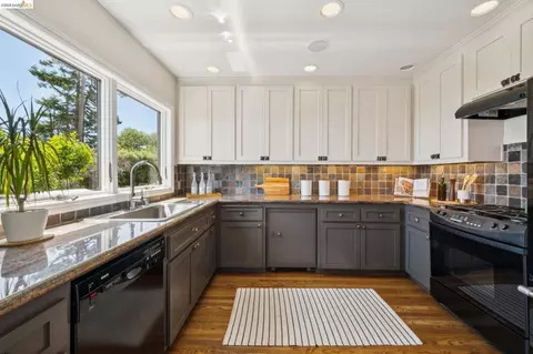Kitchen - 734 Keeler Ave, Berkeley, CA 94708 photo 1 of 4