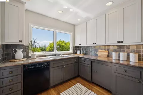 Kitchen - 734 Keeler Ave, Berkeley, CA 94708 photo 2 of 4