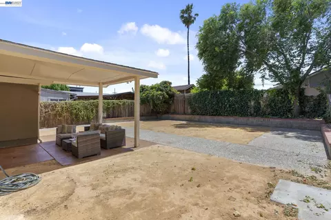 Exterior - 277 Shore Rd, Bay Point, CA 94565 photo 3 of 8