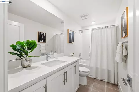 Bath - 5581 Dublin Blvd, Dublin, CA 94568 photo 3 of 6
