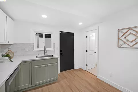 1812 Woolsey St, Berkeley, CA 94703 photo 13