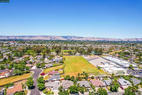 View/Area - 6275 Mockorange Ct, Newark, CA 94560 photo 7 of 7