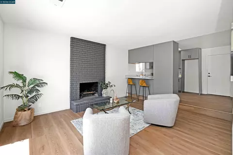 Living - 6275 Mockorange Ct, Newark, CA 94560 photo 4 of 6