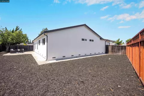 Exterior - 6275 Mockorange Ct, Newark, CA 94560 photo 8 of 14