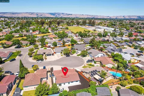 View/Area - 6275 Mockorange Ct, Newark, CA 94560 photo 6 of 7