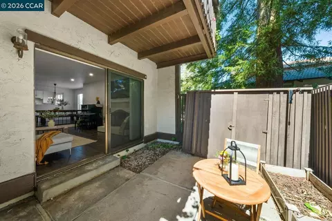Exterior - 1476 Camino Peral #C, Moraga, CA 94556 photo 3 of 4