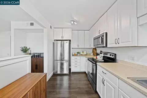 Kitchen - 1476 Camino Peral #C, Moraga, CA 94556 photo 1 of 3