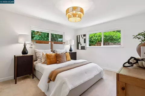 Bedroom - 962 Oasis Dr, Concord, CA 94518 photo 1 of 6