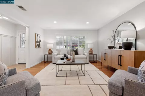 Living - 962 Oasis Dr, Concord, CA 94518 photo 1 of 8