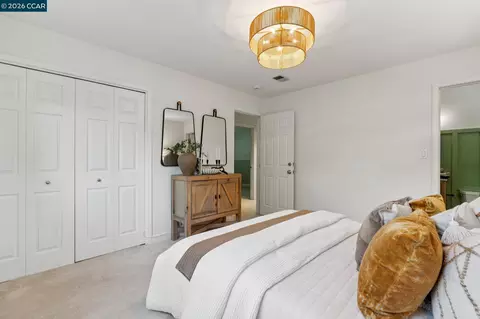 Bedroom - 962 Oasis Dr, Concord, CA 94518 photo 2 of 6