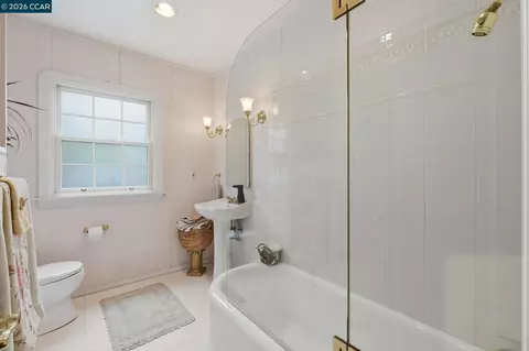 1225 Ulfinian Way, Martinez, CA 94553 photo 29