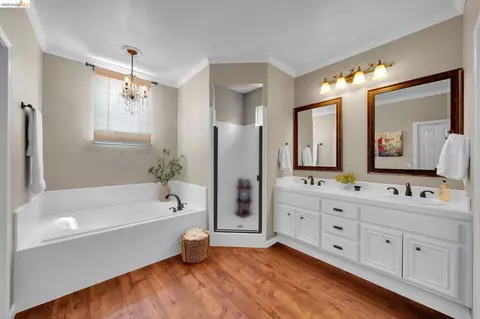 Bath - 4247 Christopher Michael Ct, Tracy, CA 95377 photo 1 of 4