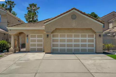 1952 Cherry Hills Dr, Discovery Bay, CA 94505