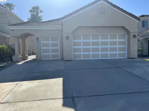 1952 Cherry Hills Dr, Discovery Bay, CA 94505