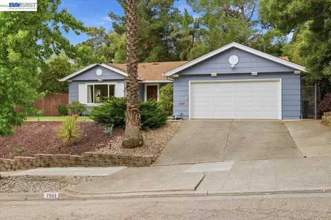 7981 Surrey Ln, Oakland, CA 94605