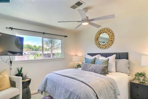 Bedroom - 5491 Florida Dr, Concord, CA 94521 photo 1 of 4